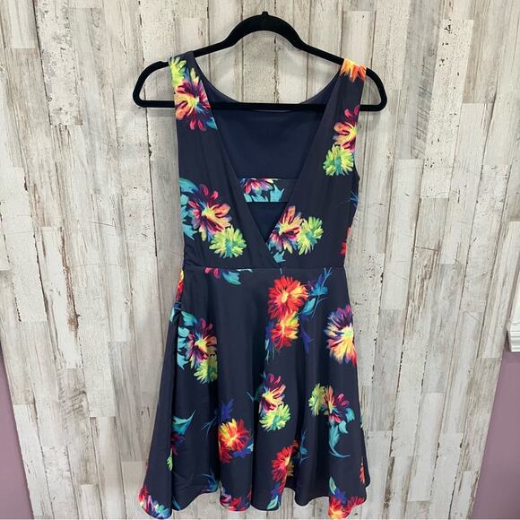 Betsey Johnson Navy Floral Fit & Flare Aline Dress Open Back - Picture 6 of 12
